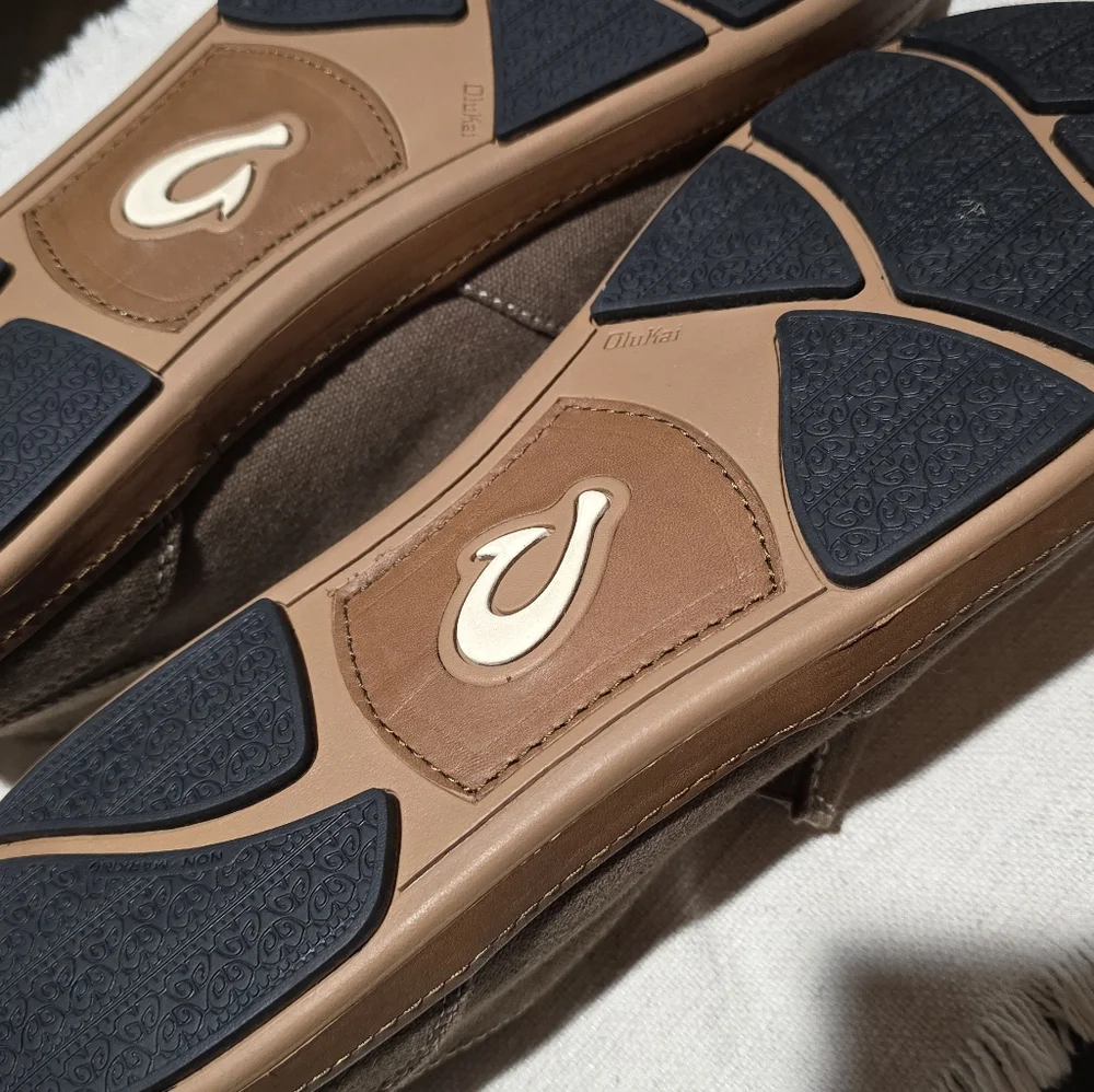 Olukai Men's Brown Slip-On Canvas Loafers - Picture 5 of 6